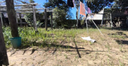 Casa localizada no Alto Arroio, em frente a marginal da BR-101
