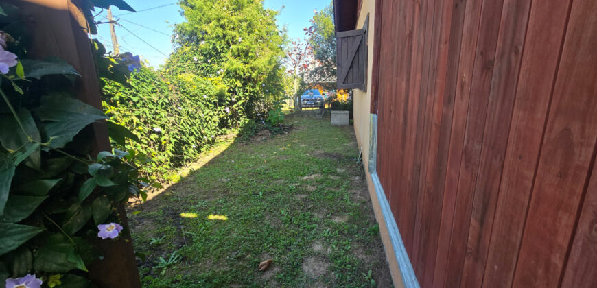 🏡 Casa na Ibiraquera – Perto da Lagoa, com Piscina e Terreno Amplo!