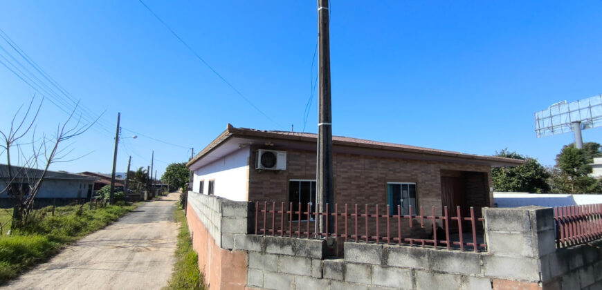 Casa no Alto Arroio beira da BR 101