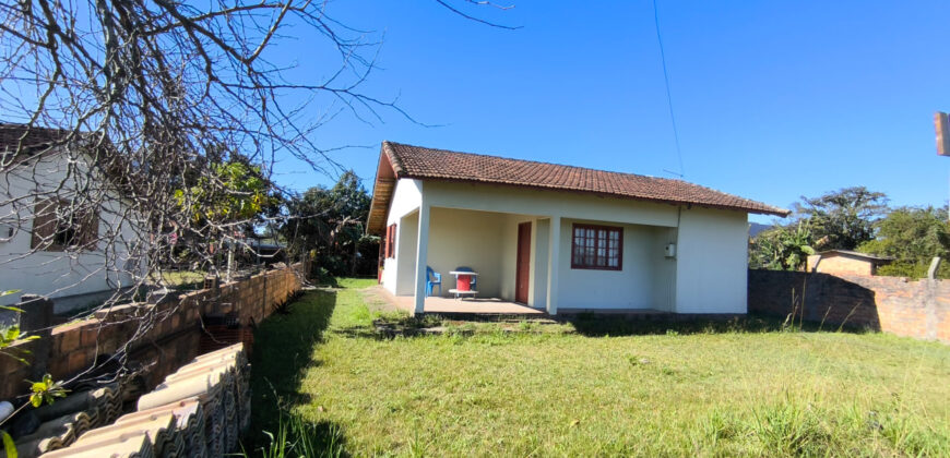 Vende-se Casa no Alto Arroio – Localização Privilegiada!