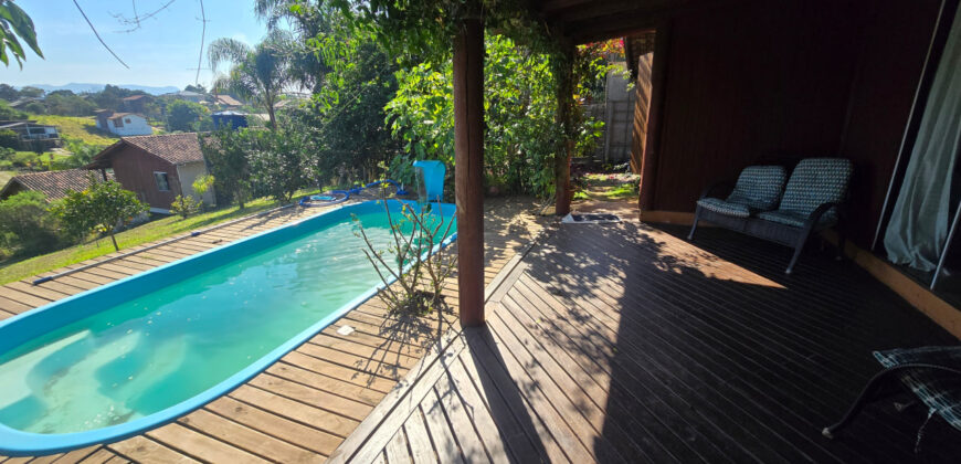 🏡 Casa na Ibiraquera – Perto da Lagoa, com Piscina e Terreno Amplo!