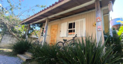 🏡 Oportunidade Única em Garopaba/SC – Duas Casas no Bairro Campo Duna!