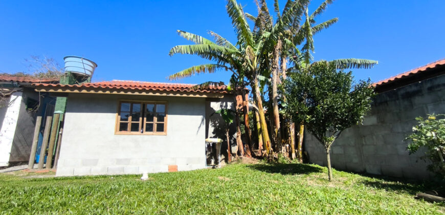 🏡 Oportunidade Única em Garopaba/SC – Duas Casas no Bairro Campo Duna!