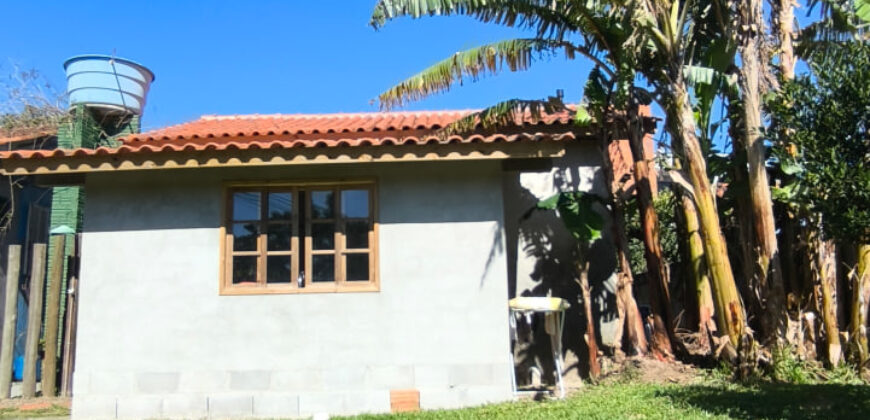 🏡 Oportunidade Única em Garopaba/SC – Duas Casas no Bairro Campo Duna!
