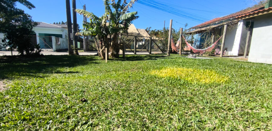 🏡 Oportunidade Única em Garopaba/SC – Duas Casas no Bairro Campo Duna!