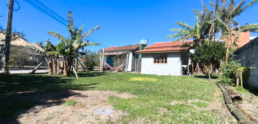 🏡 Oportunidade Única em Garopaba/SC – Duas Casas no Bairro Campo Duna!