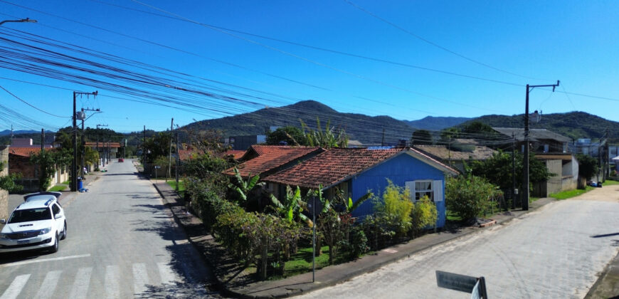 🏡 Oportunidade Única em Garopaba/SC – Duas Casas no Bairro Campo Duna!