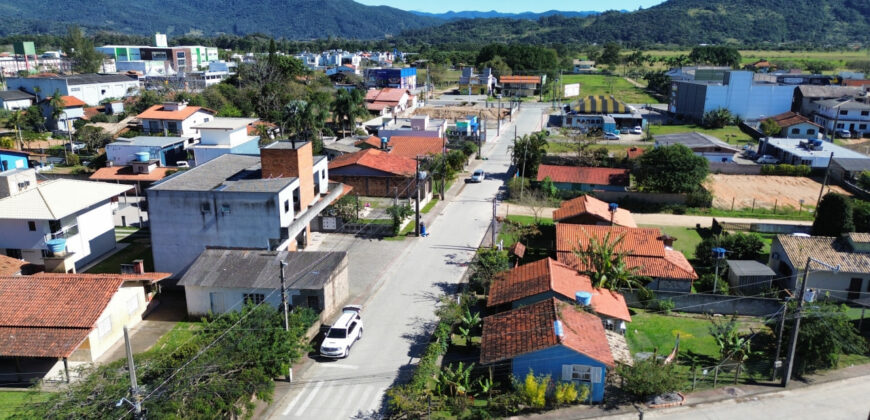 🏡 Oportunidade Única em Garopaba/SC – Duas Casas no Bairro Campo Duna!