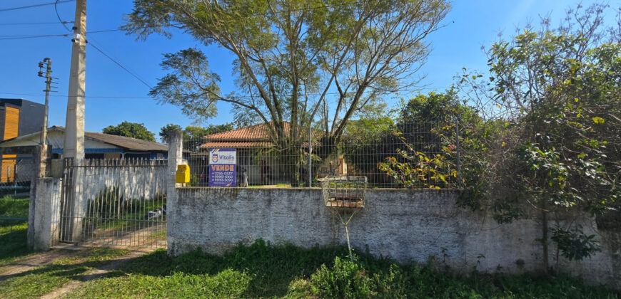 Casa em frente a Lagoa de Ibiraquera, no bairro Alto Arroio, Imbituba/SC
