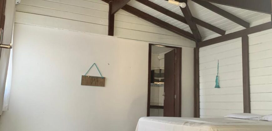 Casa na Praia do Rosa, á 400 metros da SurfLand Brasil 
