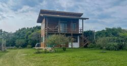 Casa à Venda na Beira da Lagoa Doce – Vista Privilegiada!