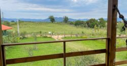 Casa à Venda na Beira da Lagoa Doce – Vista Privilegiada!