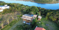 Casa à Venda na Beira da Lagoa Doce – Vista Privilegiada!