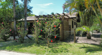Casa a venda em condomínio á beira da Lagoa
