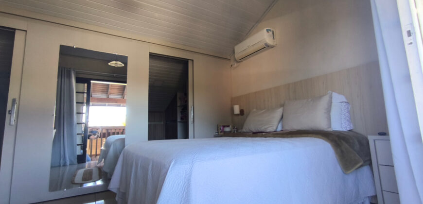 Casa a venda no Alto Arroio, 400 metros da lagoa
