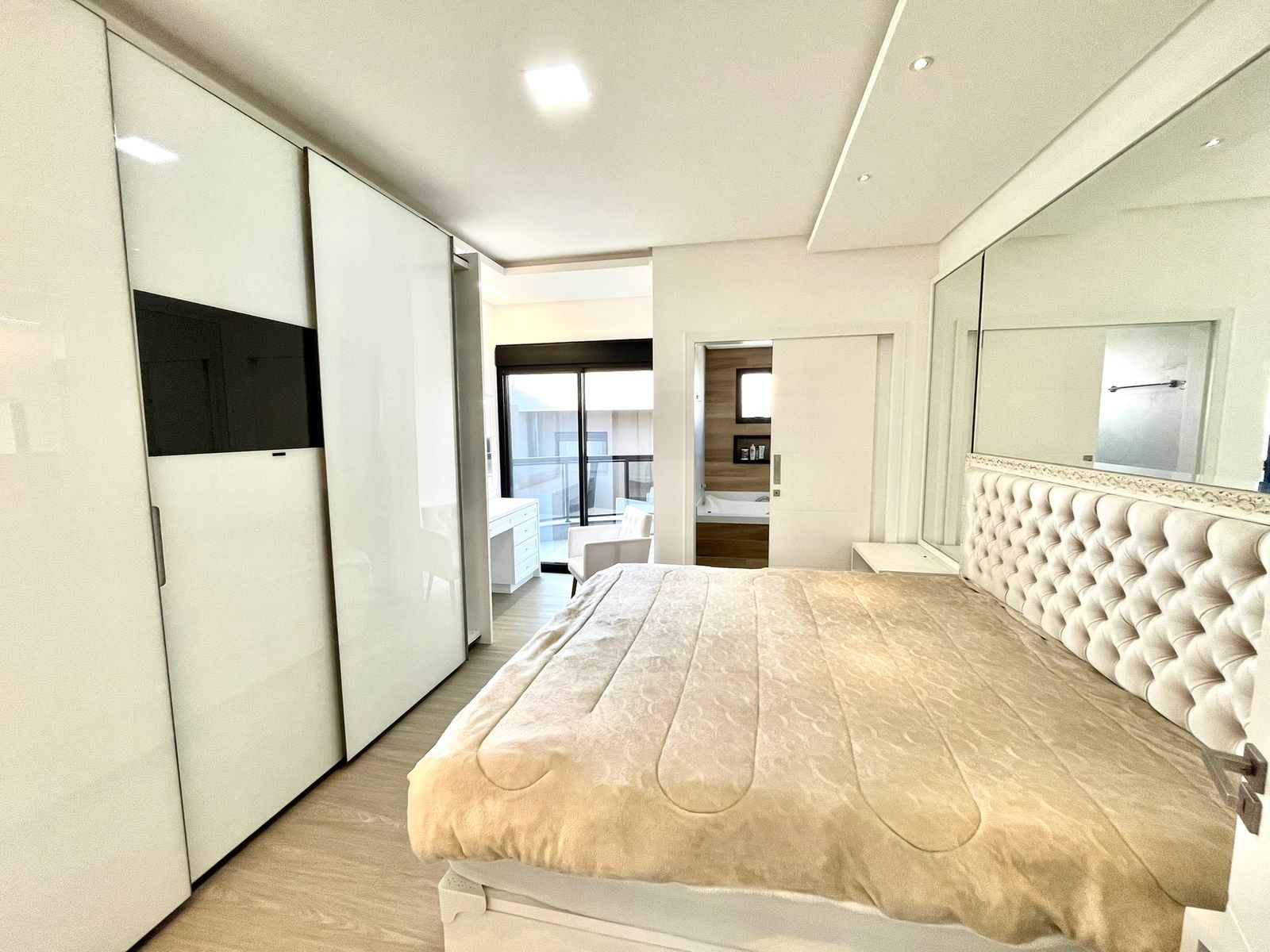 Casa de alto padrão no Garden Condomínio Clube – Deltaville/Biguaçu 