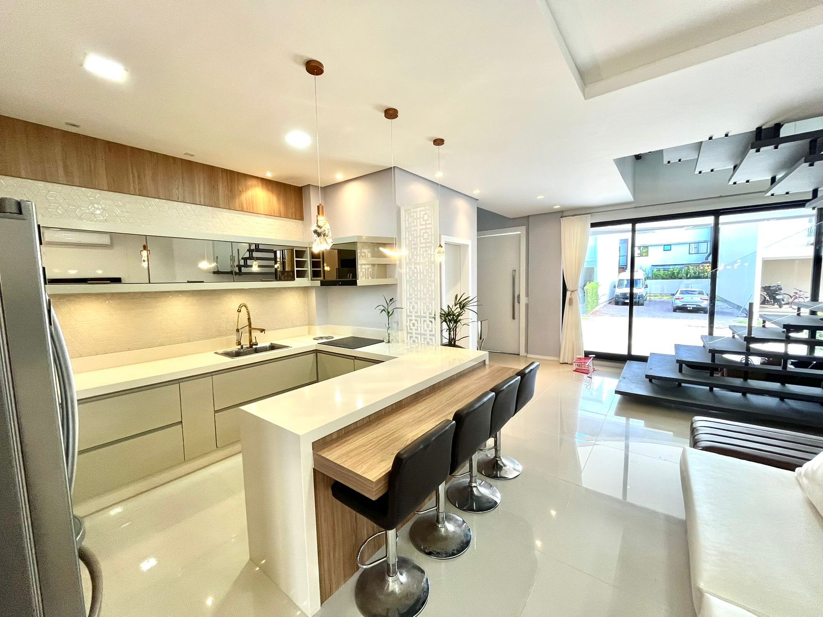 Casa de alto padrão no Garden Condomínio Clube – Deltaville/Biguaçu 