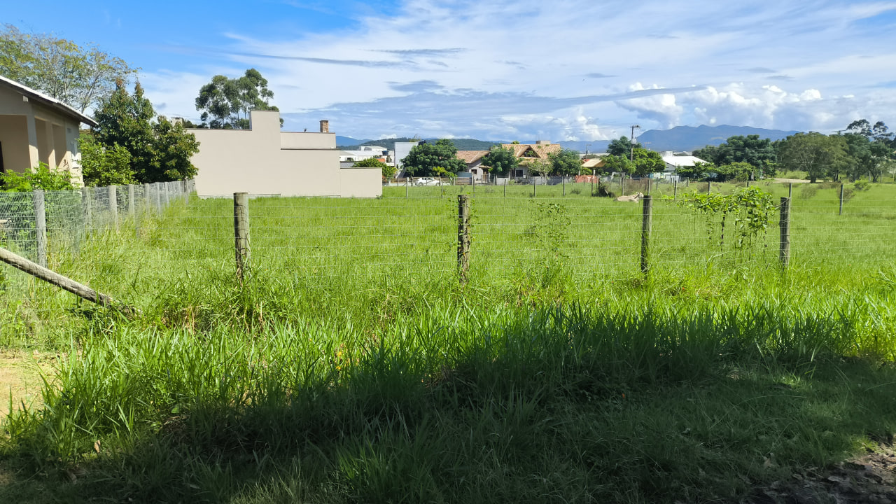 Terreno no loteamento Awyra, bairro Arroio do Rosa, Imbituba-SC.