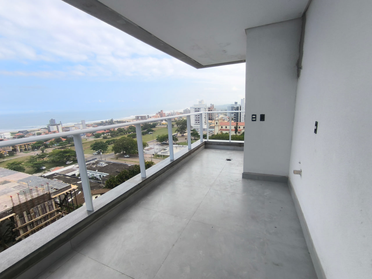 Apartamento no último andar – Acquavila Home Club | Imbituba-SC