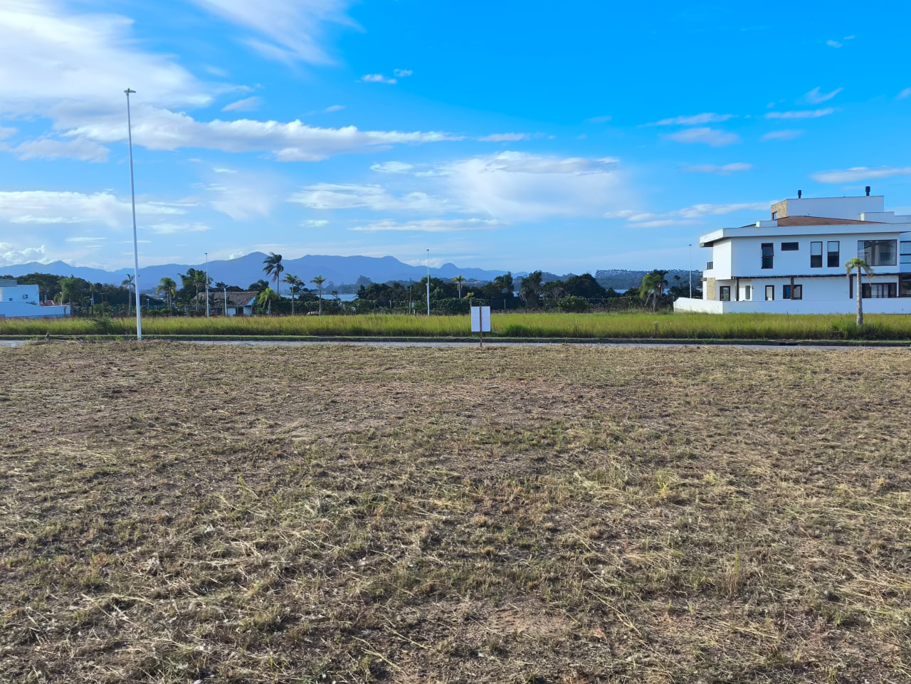 Terreno á venda no Condomínio Ho’okipa, Imbituba-SC