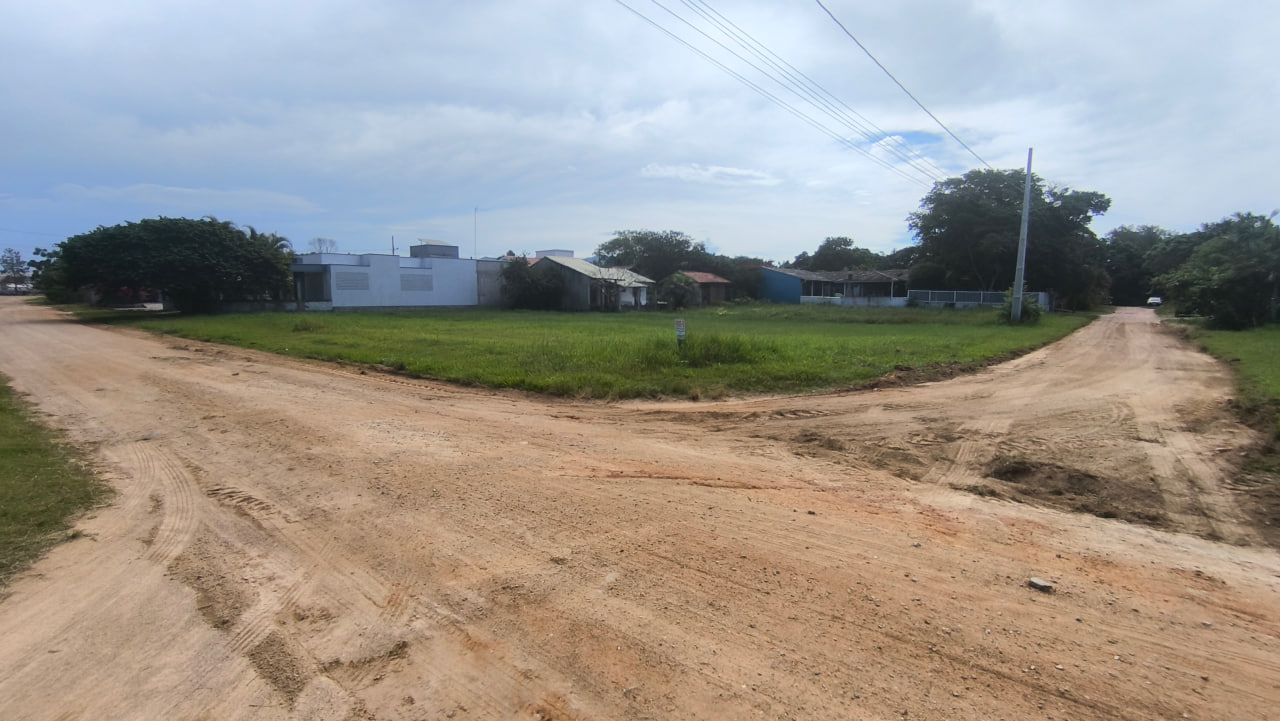 Terreno de esquina à venda em Imbituba – SC