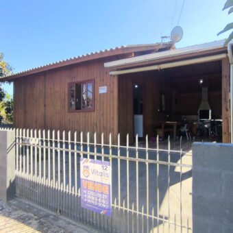 Casa à venda Sambaqui, Imbituba-SC – fácil acesso à BR