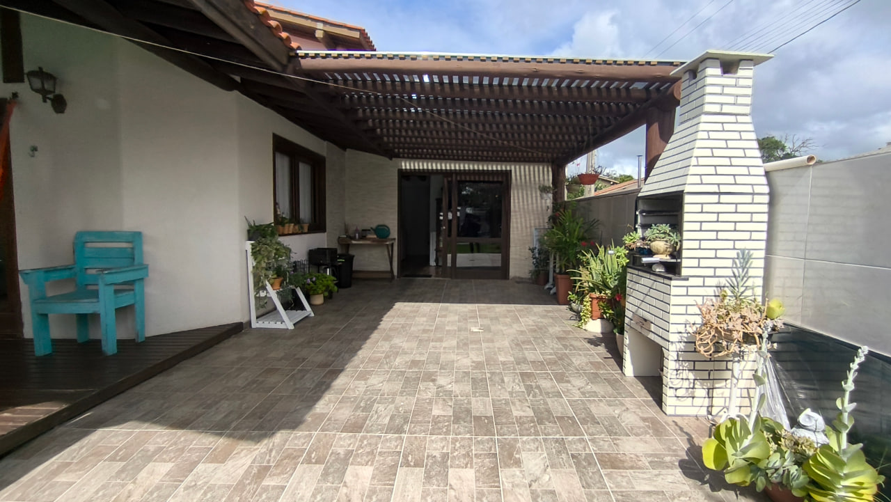 Casa à venda no bairro Alto Arroio – Imbituba/SC