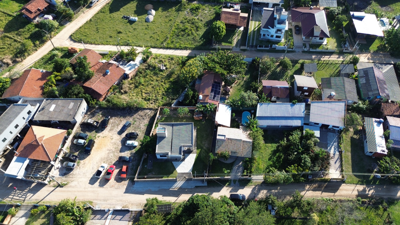 Casa á venda no bairro Arroio do Rosa, Imbituba-SC.