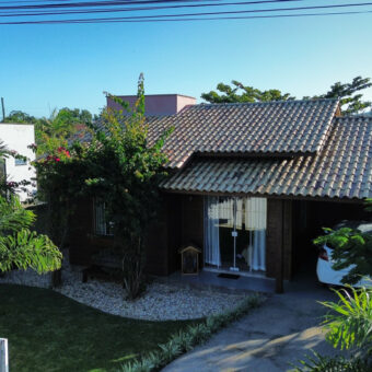 Casa á venda no bairro Arroio do Rosa, Imbituba-SC.