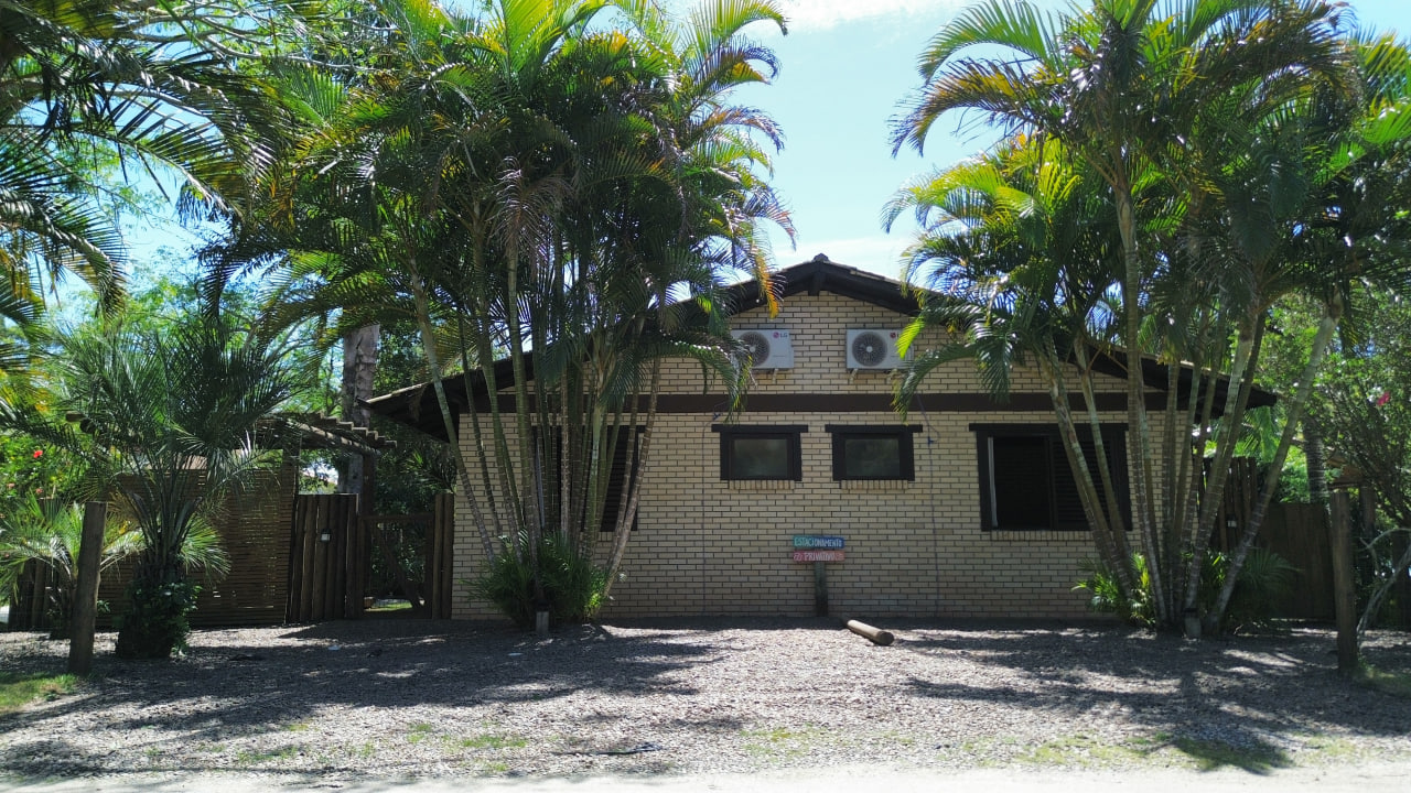 Casa à venda no Condomínio Ibira – Imbituba/SC