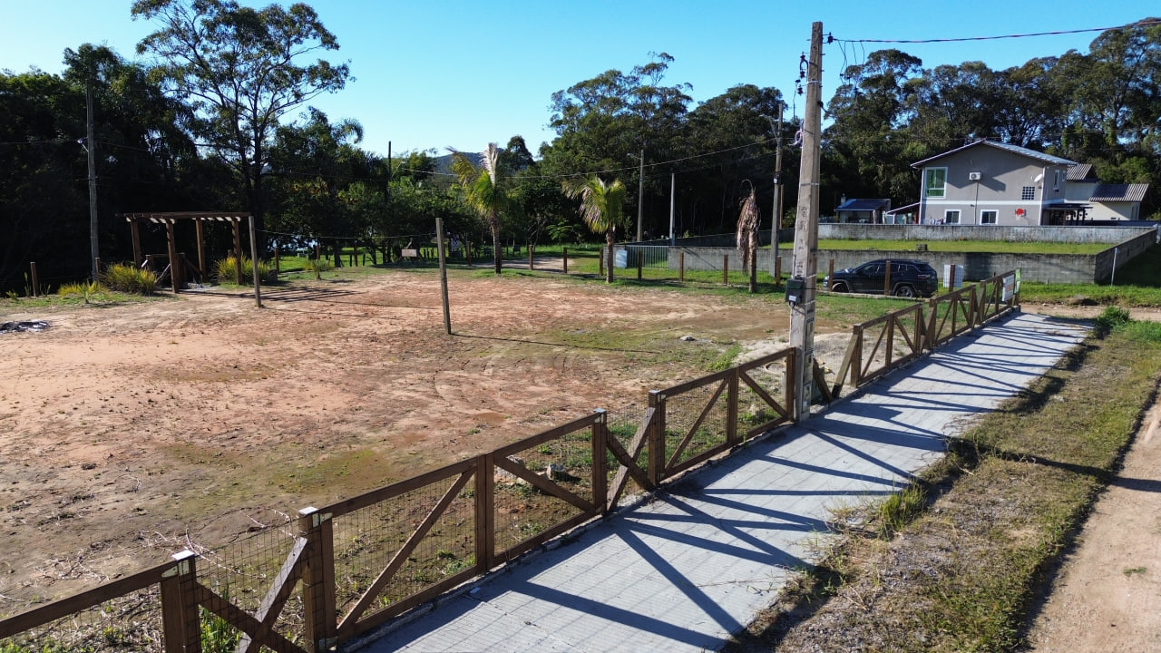 Oportunidade exclusiva á beira da Lagoa de Ibiraquera