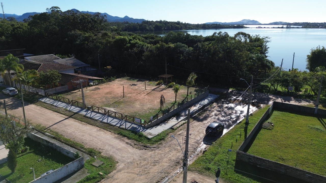 Oportunidade exclusiva á beira da Lagoa de Ibiraquera